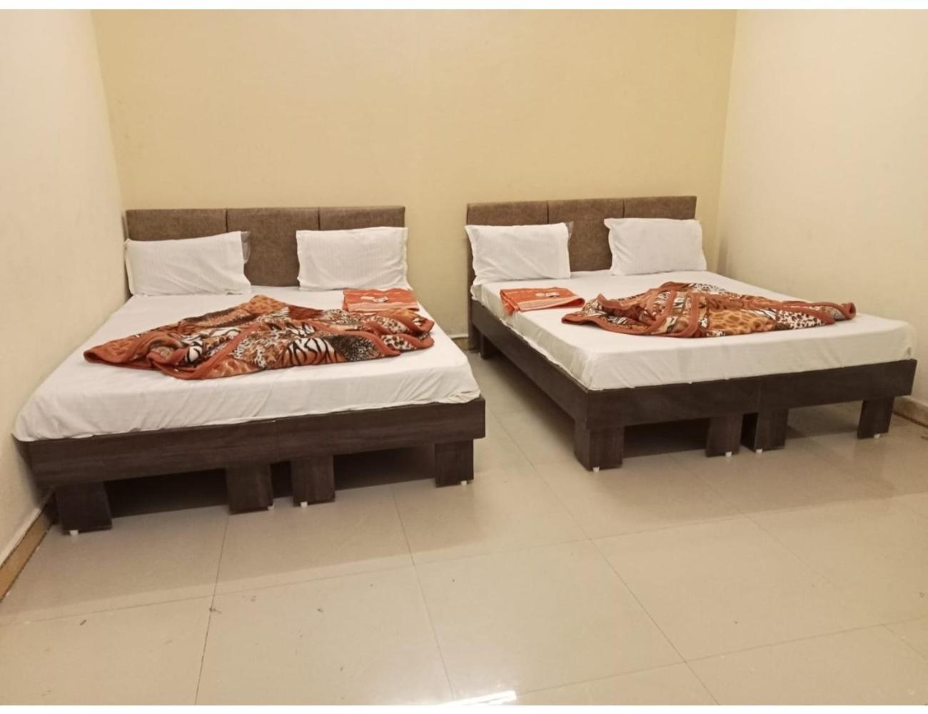Hotel Mahakal Vishram, Ujjain Exterior photo