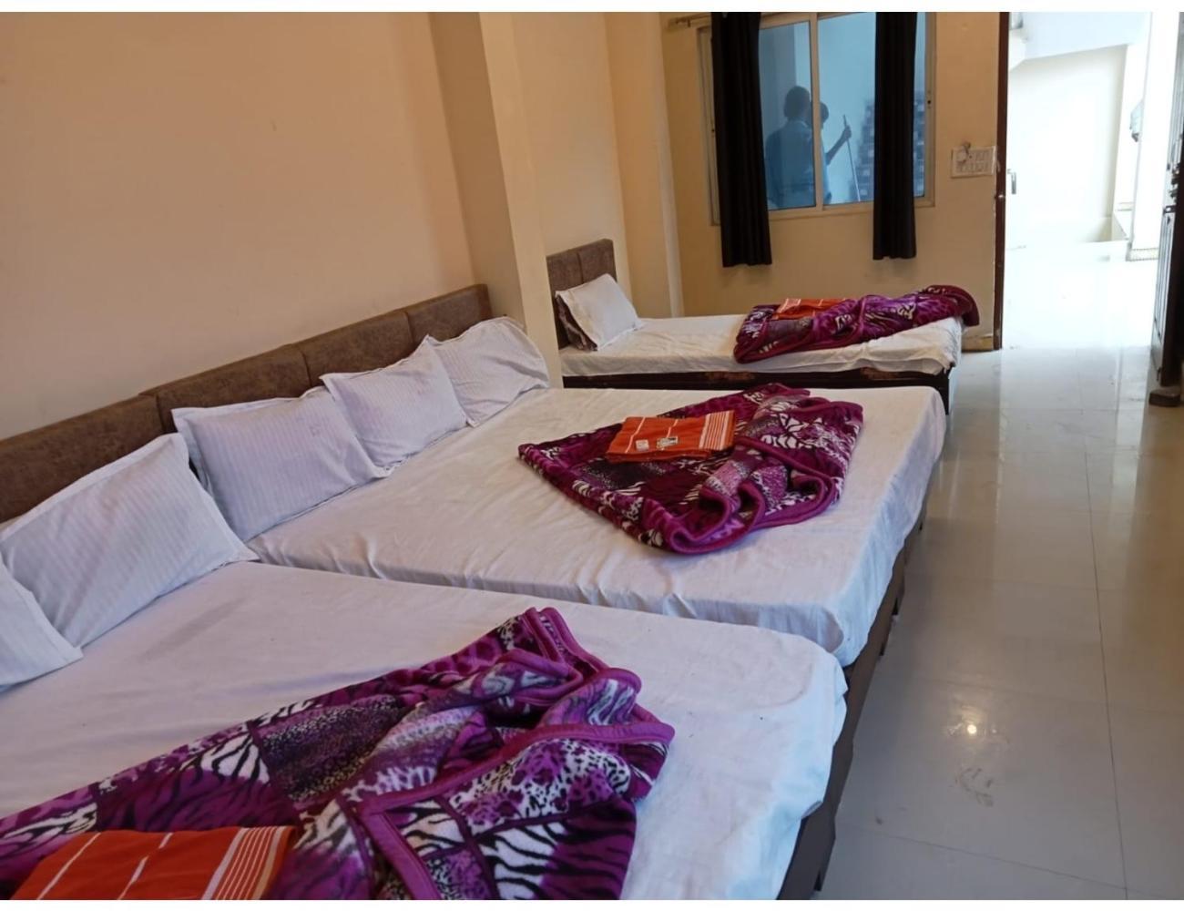 Hotel Mahakal Vishram, Ujjain Exterior photo